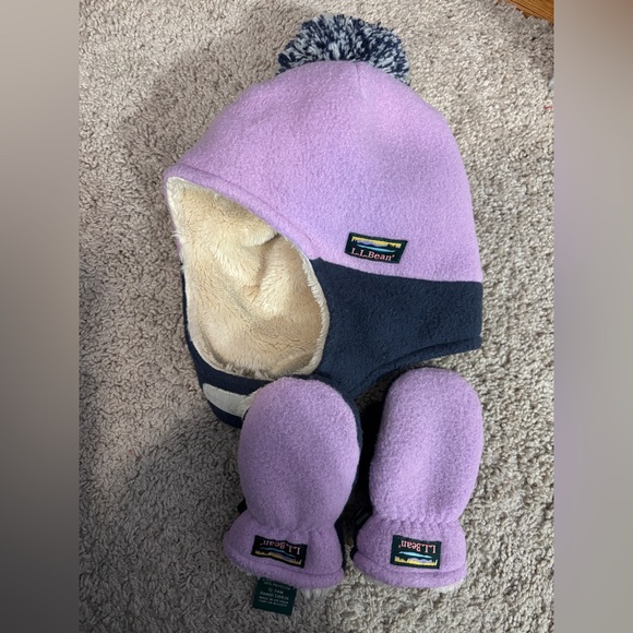 L.L. Bean Other - L.L. Bean Infant Lilac Fleece Hat and Mittens
